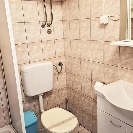 Gemuetliches Erdgeschoss-studio Fuer 2 Personen By Interhome Apartament Crikvenica