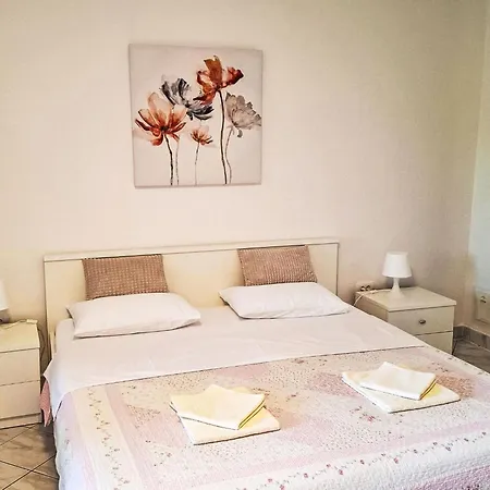 Apartament Gemuetliches Erdgeschoss-studio Fuer 2 Personen By Interhome Crikvenica